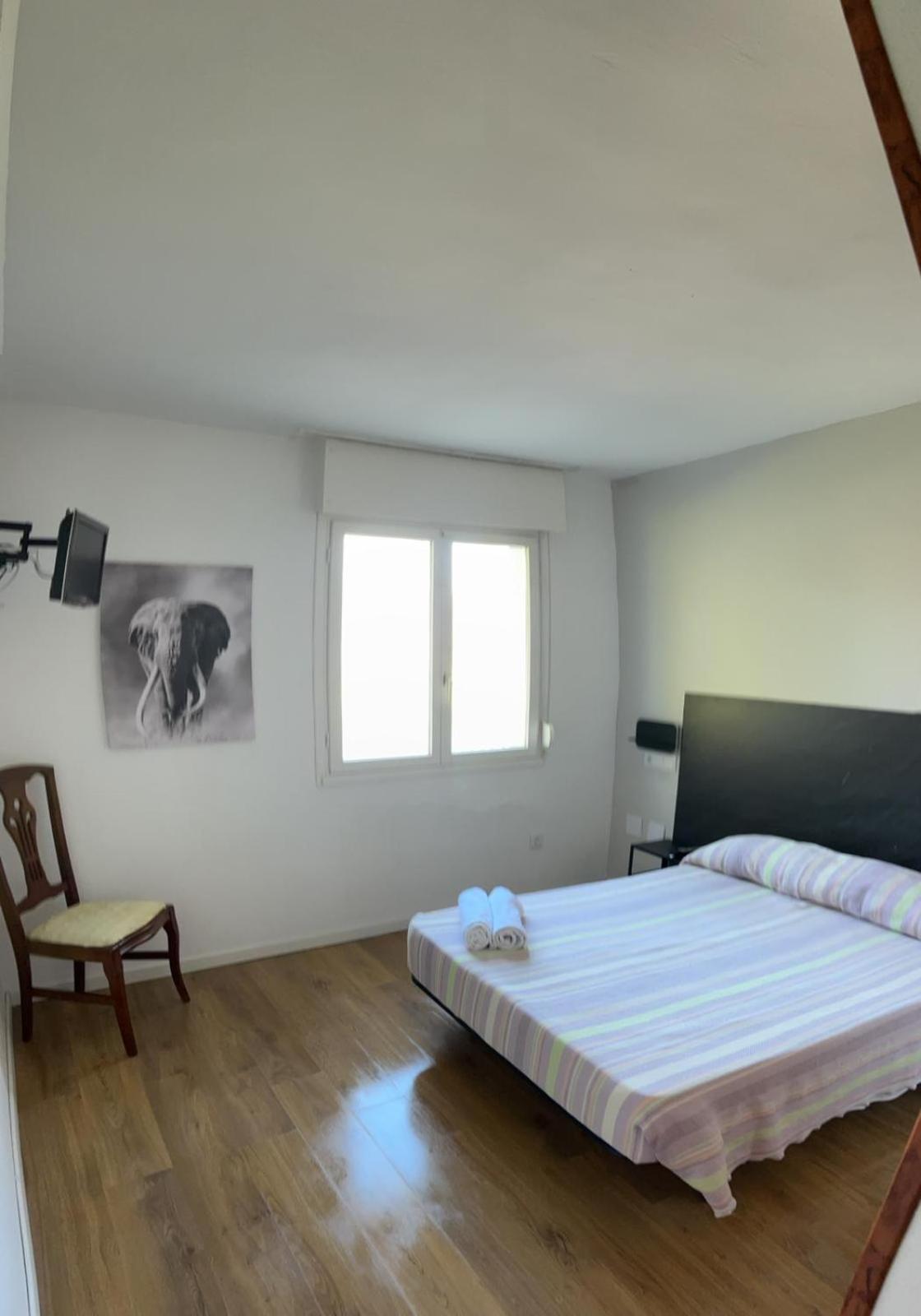 Las Palmeras Hotell Gijón Exteriör bild