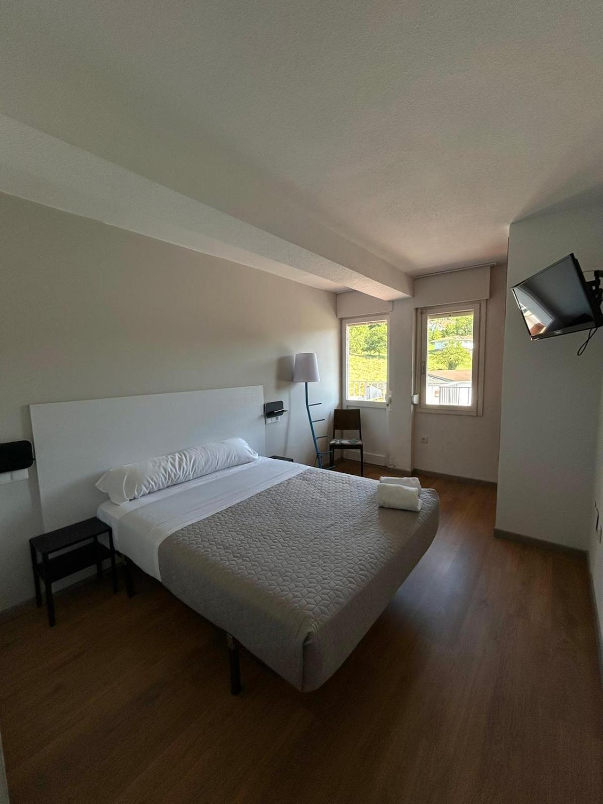 Las Palmeras Hotell Gijón Exteriör bild
